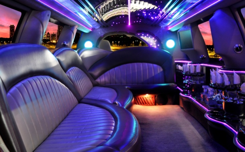 Feel the Ecstasy of Stardom in Your Much Awaited Grad Party by Hiring Limos in Calgary
